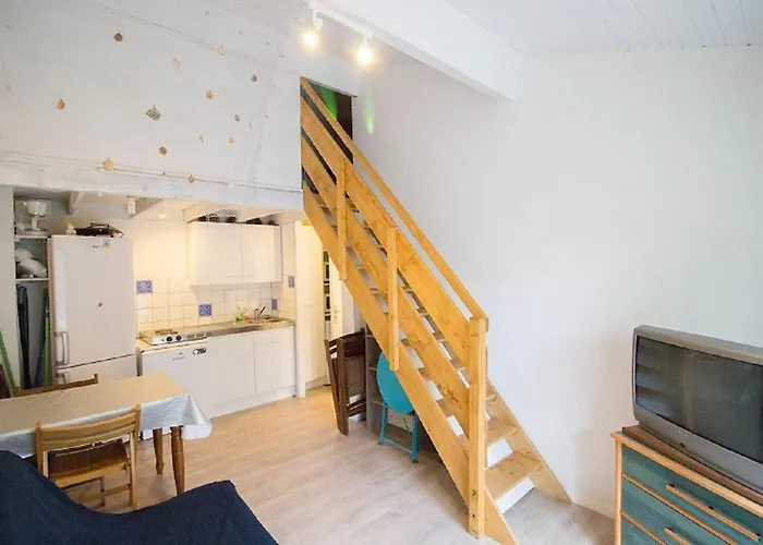 One-Bedroom Apartment Les Berges