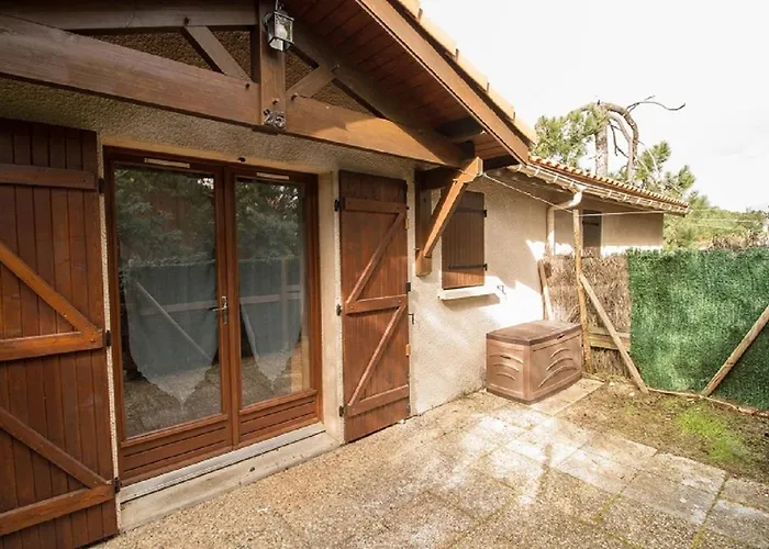 One-Bedroom Apartment Les Berges